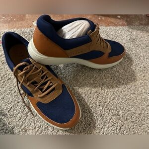 NEW Traq by Alegria “Old Sqool” Mens 11 professional athletic smart shoes Sz 45